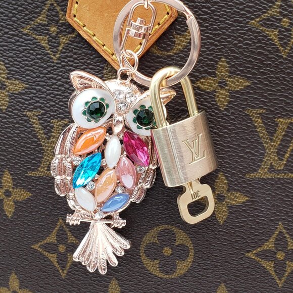 Authentic Louis Vuitton Lock & Key with unbranded Bagcharm, Keycharm, Keychain - Picture 6 of 8